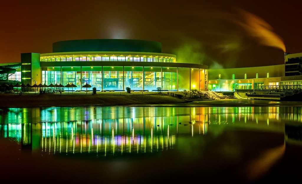 St. Martins Therme & Lodge Frauenkirchen Esterno foto