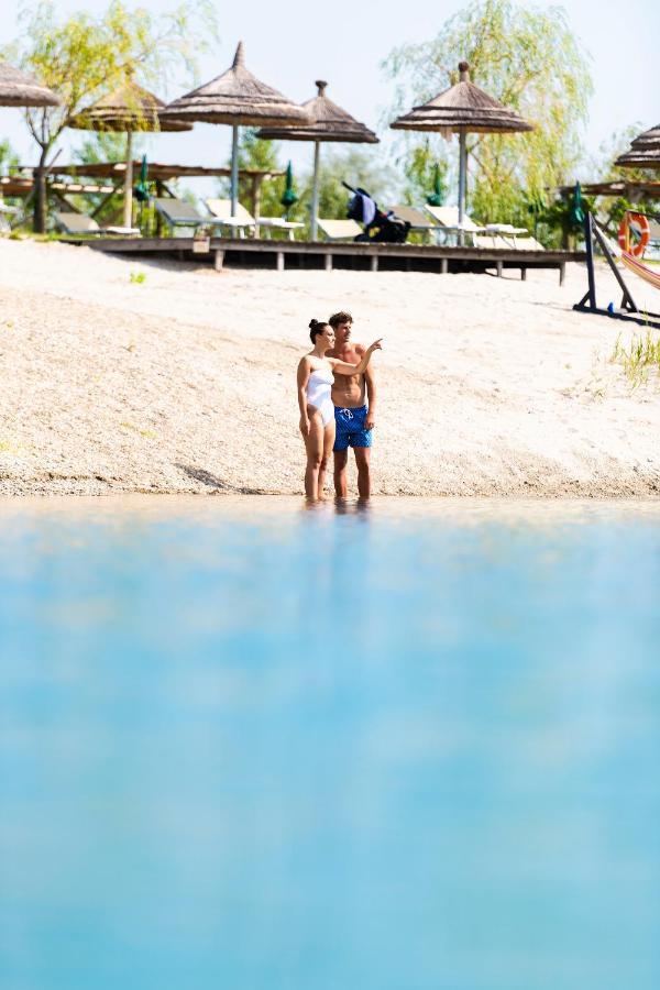 St. Martins Therme & Lodge Frauenkirchen Esterno foto