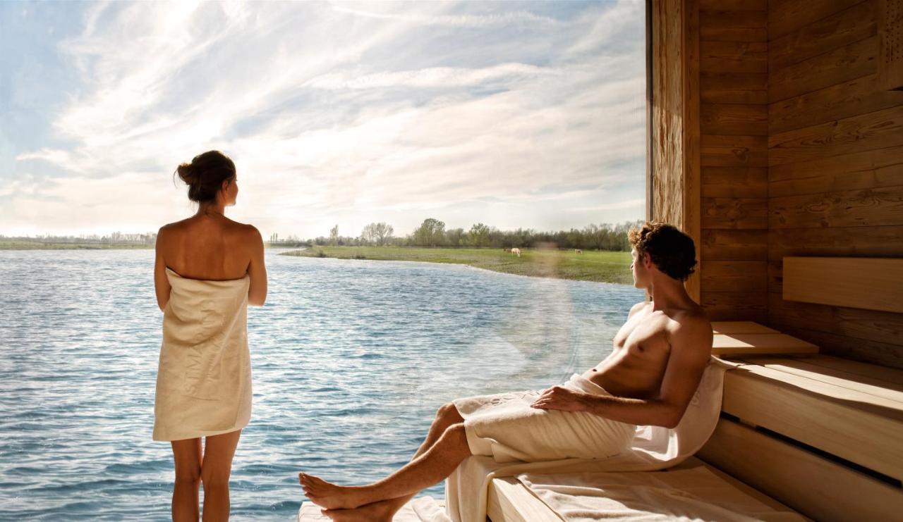 St. Martins Therme & Lodge Frauenkirchen Esterno foto