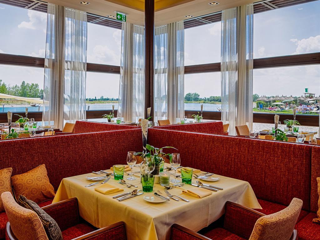St. Martins Therme & Lodge Frauenkirchen Esterno foto