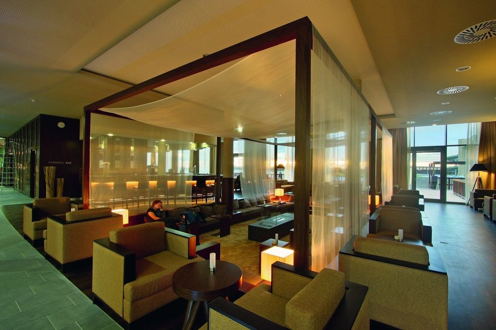 St. Martins Therme & Lodge Frauenkirchen Esterno foto