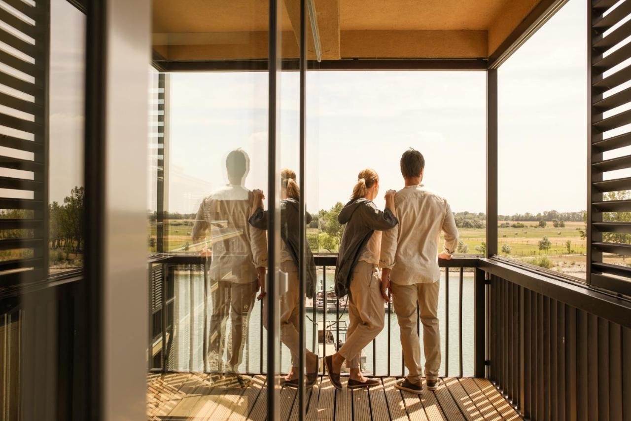 St. Martins Therme & Lodge Frauenkirchen Esterno foto